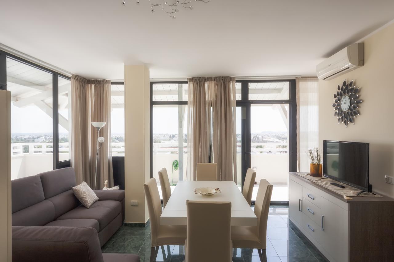 Ferienwohnung Attico Saker Racale Exterior foto